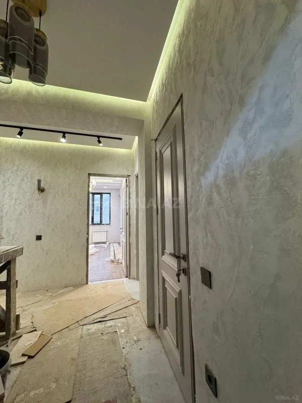 Satılır 2 otaqlı mənzil 65 m²