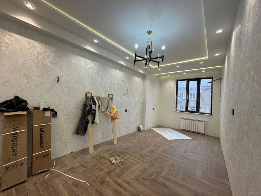 Satılır 2 otaqlı mənzil 65 m²
