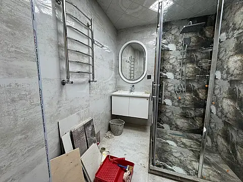 Satılır 2 otaqlı mənzil 65 m²