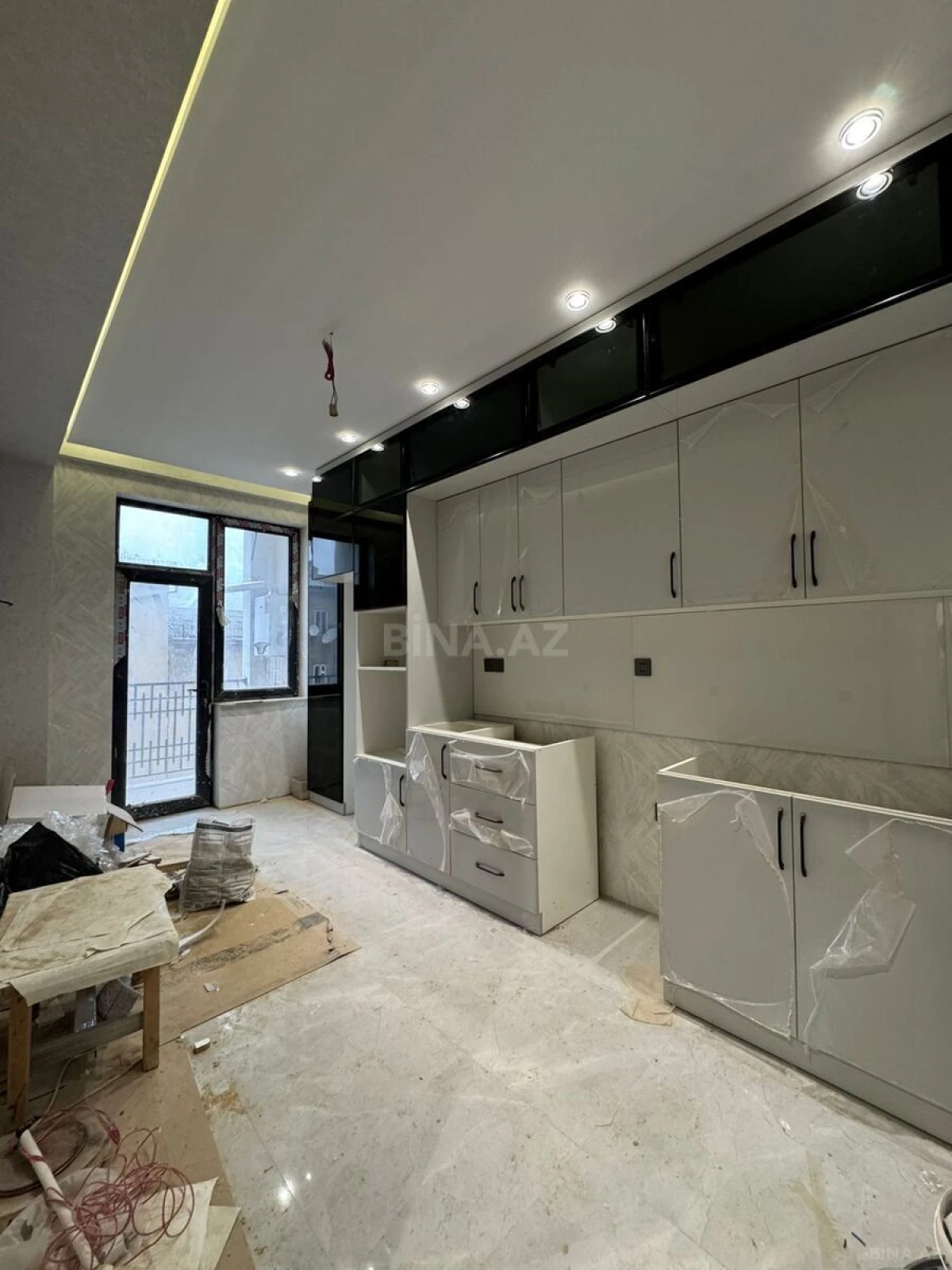 Satılır 2 otaqlı mənzil 65 m²
