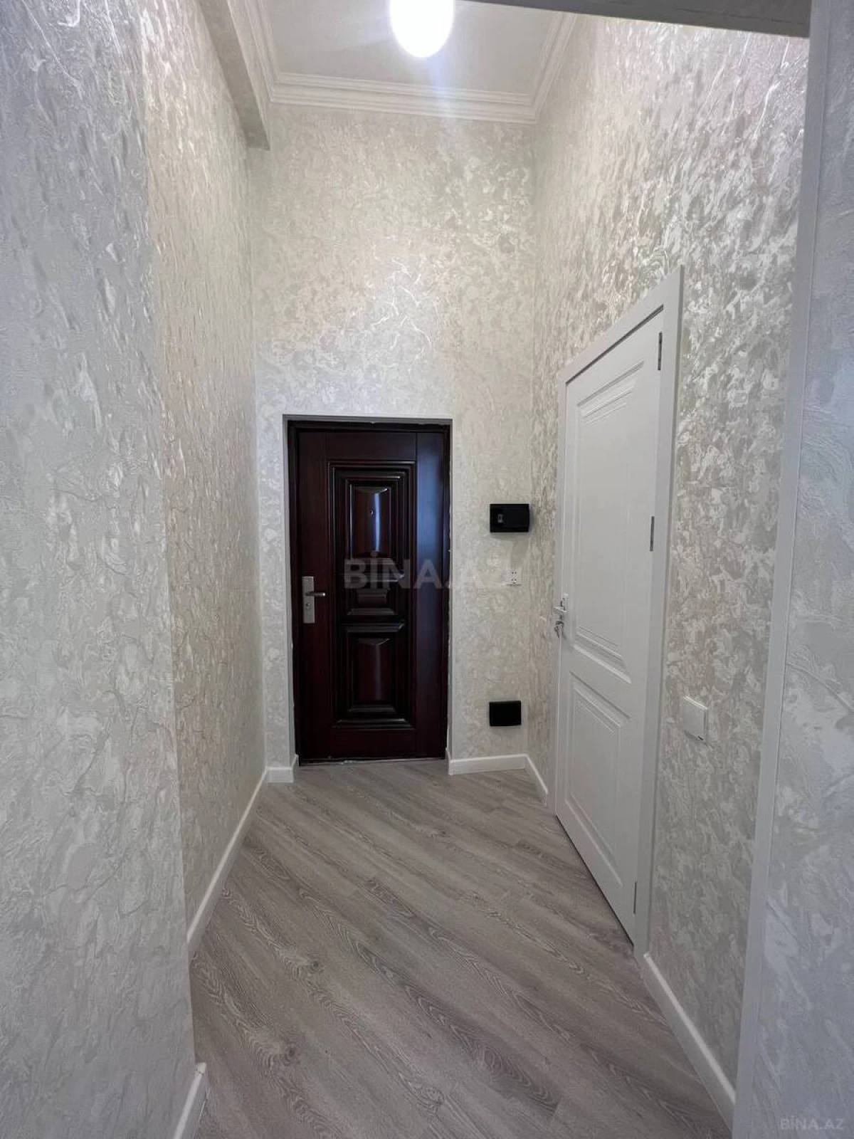 Satılır 2 otaqlı mənzil 53 m²