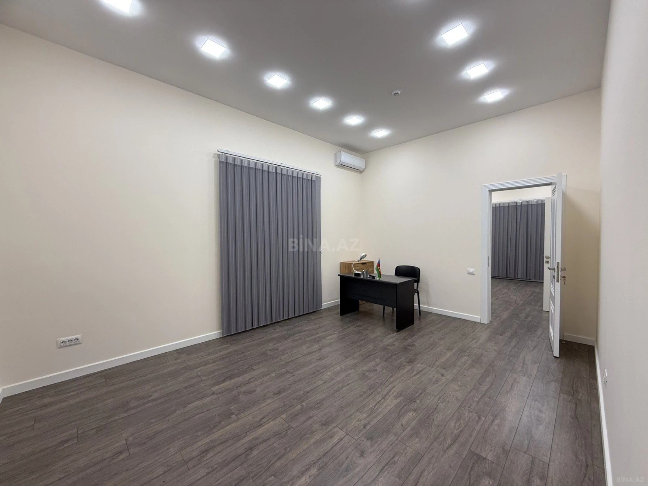 Kirayə verilir 4 otaqlı ofis 75 m²