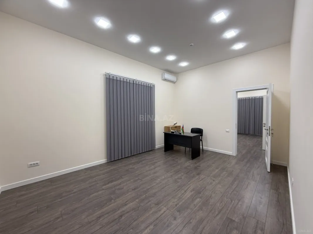 Kirayə verilir 4 otaqlı ofis 75 m²