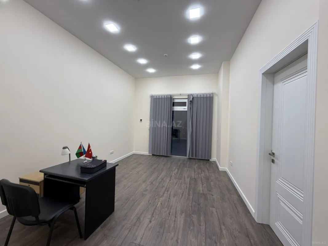 Kirayə verilir 4 otaqlı ofis 75 m²