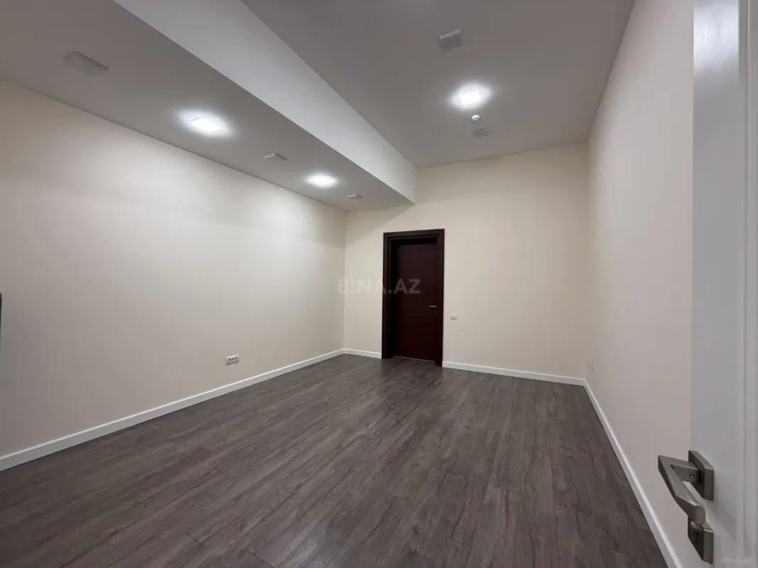 Kirayə verilir 4 otaqlı ofis 75 m²