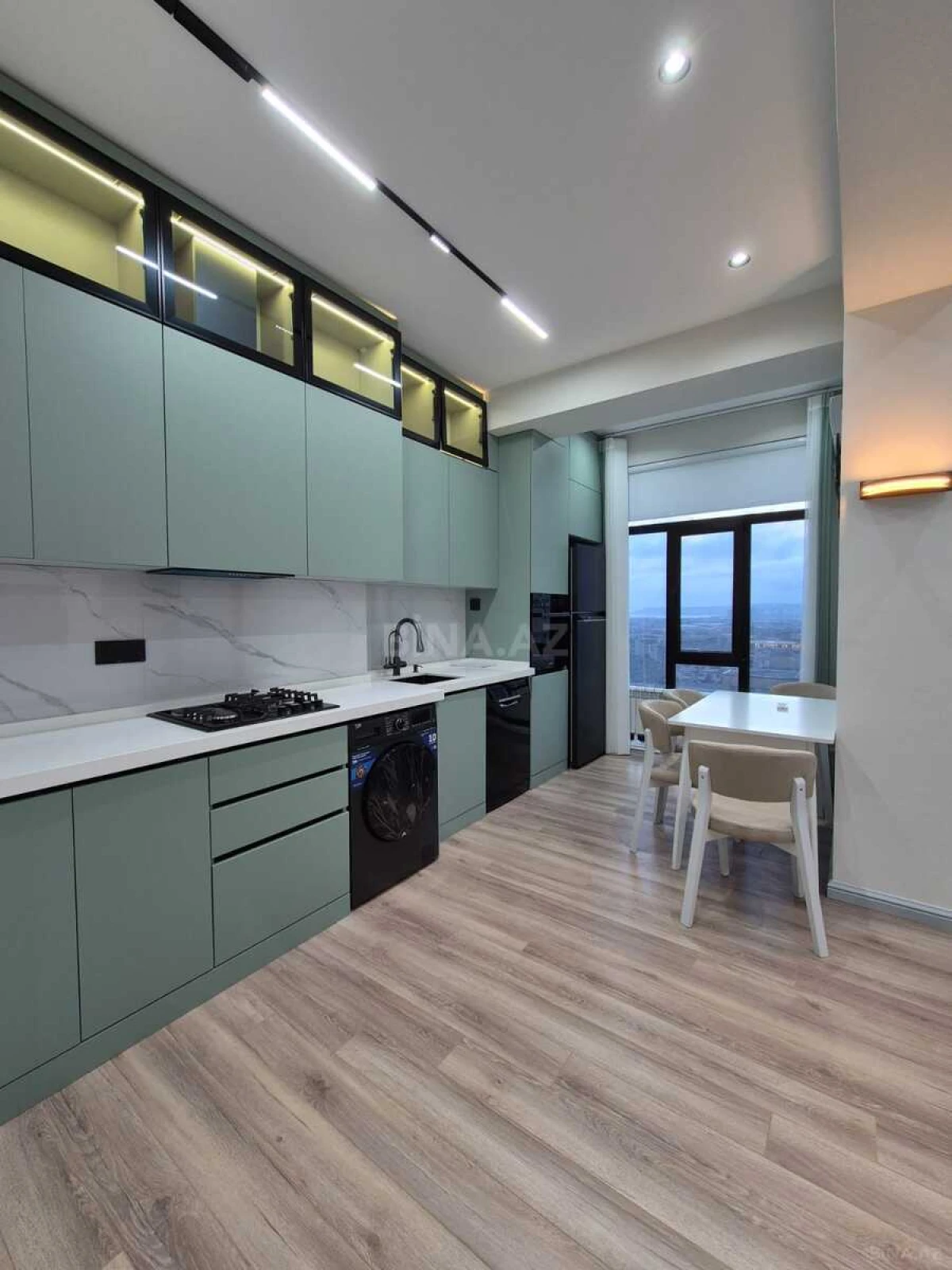 Satılır 3 otaqlı mənzil 86 m²