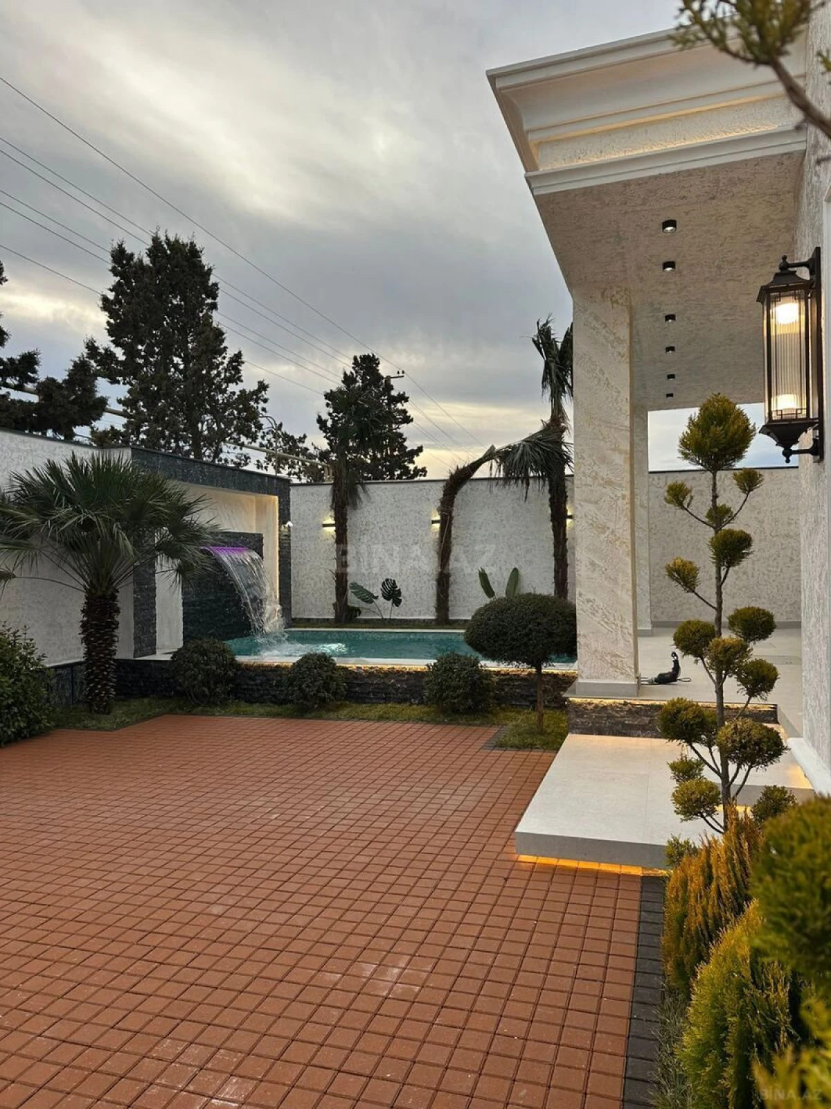 Satılır 4 otaqlı həyət evi 150 m²