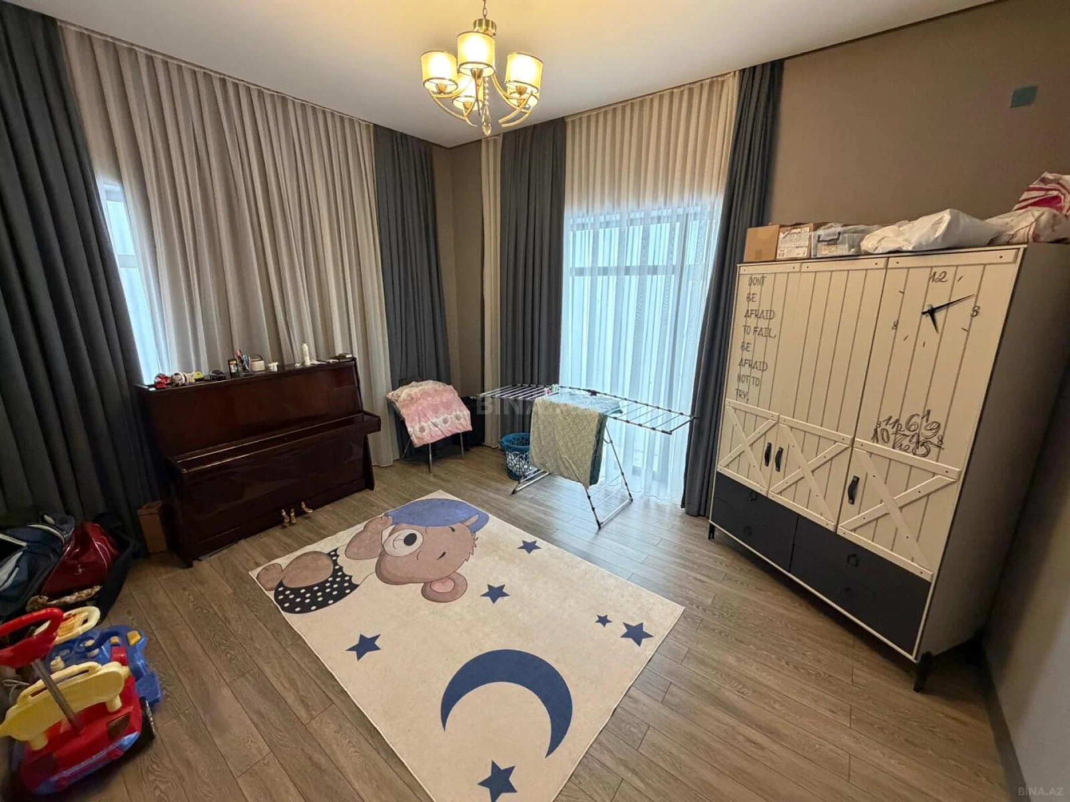 Satılır 5 otaqlı həyət evi 171 m²