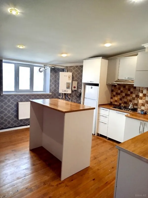 Satılır 2 otaqlı mənzil 60 m²