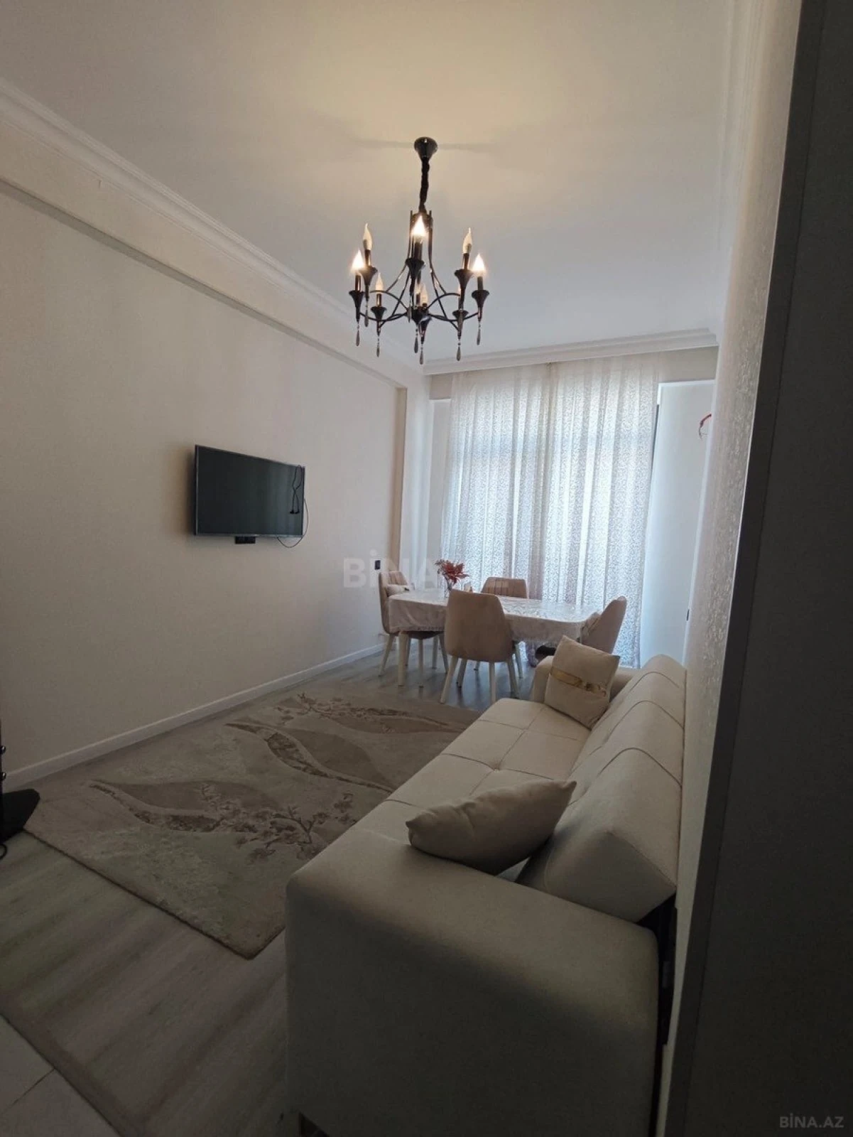 Kirayə verilir 2 otaqlı mənzil 55 m²