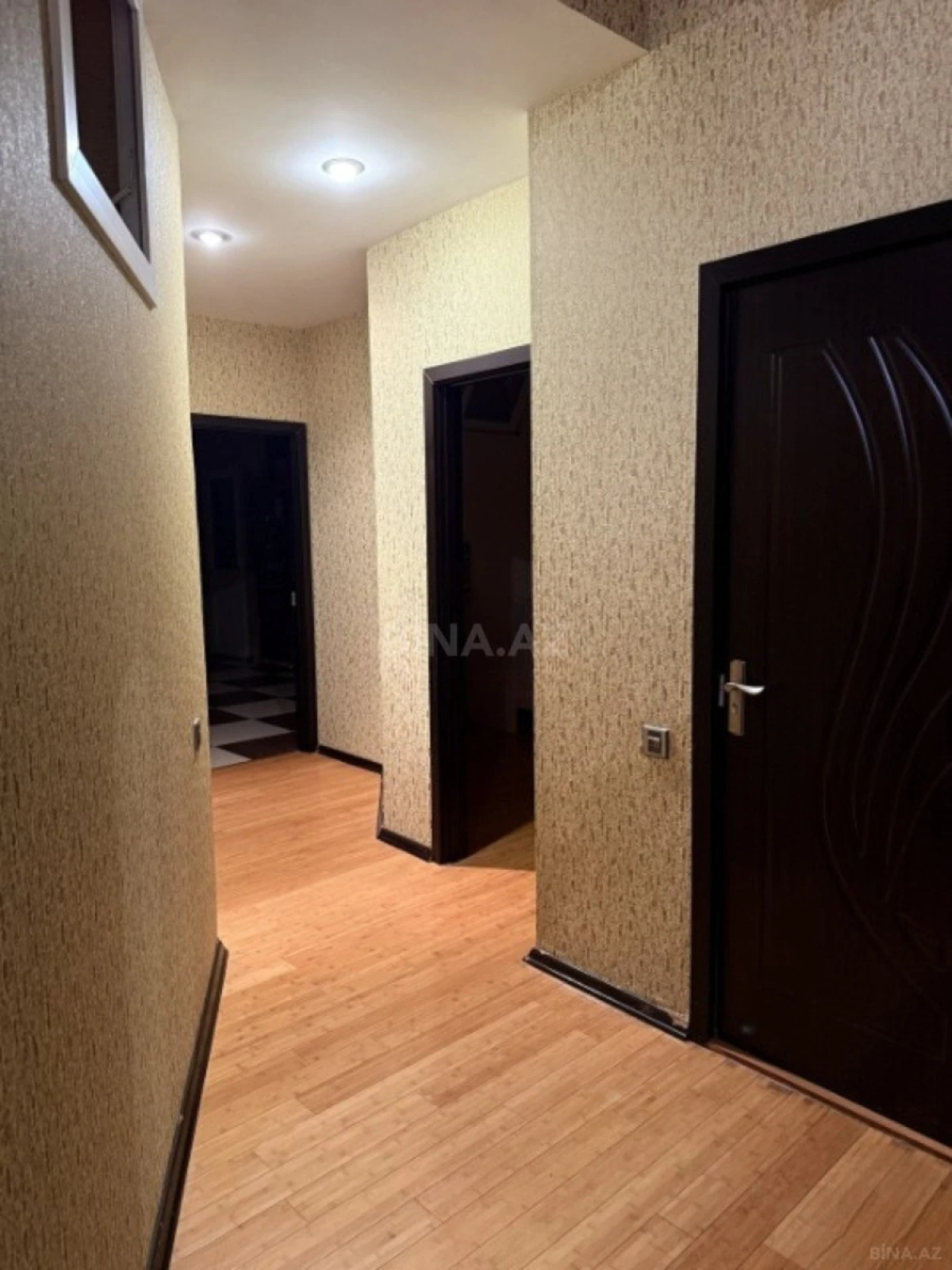 Satılır 3 otaqlı mənzil 73 m²