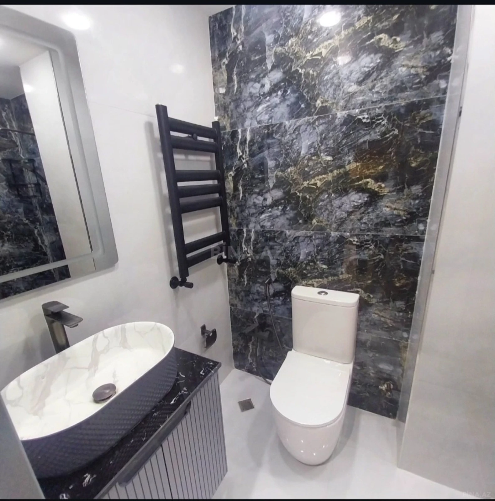 Satılır 3 otaqlı mənzil 77 m²