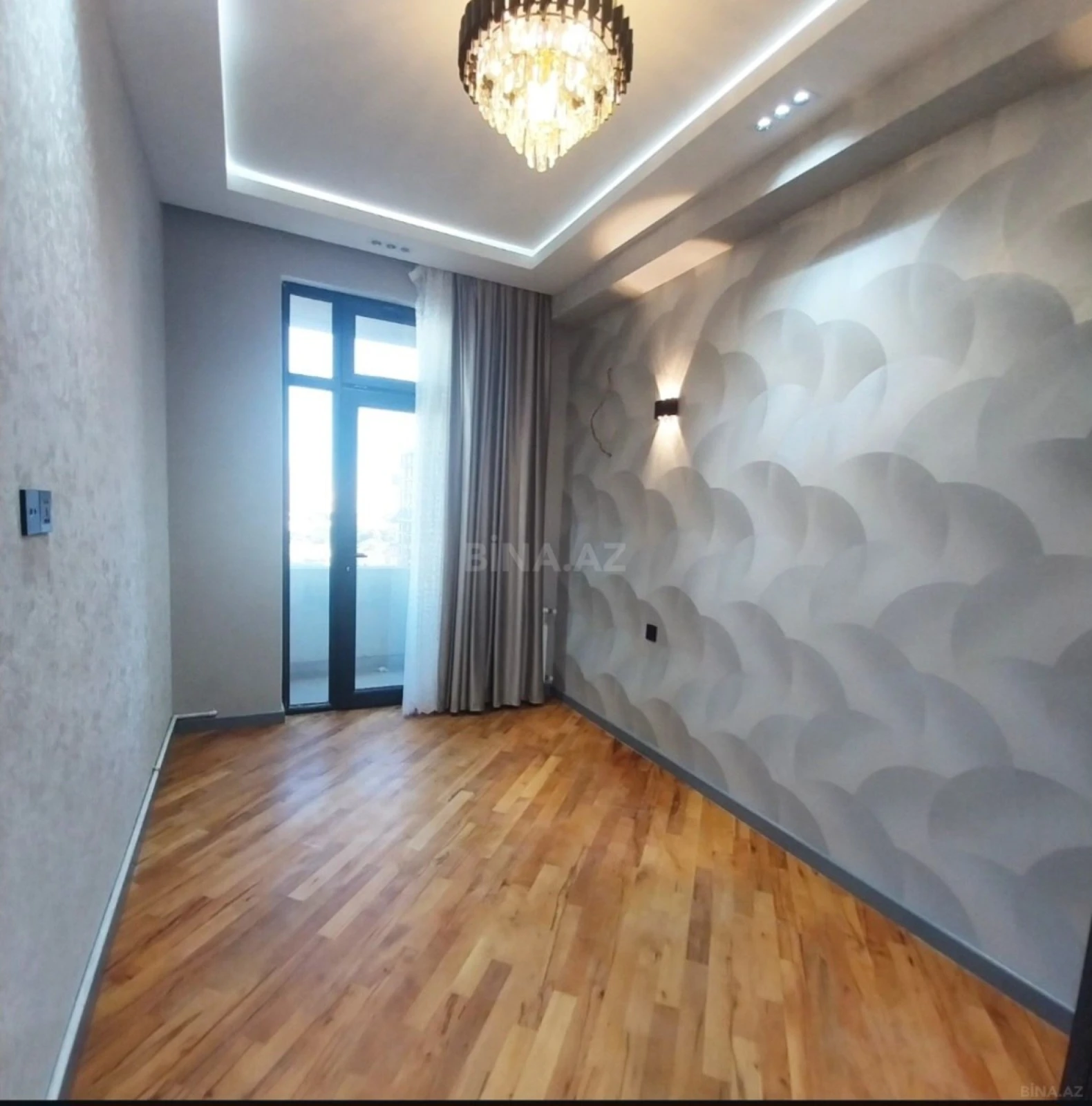 Satılır 3 otaqlı mənzil 77 m²