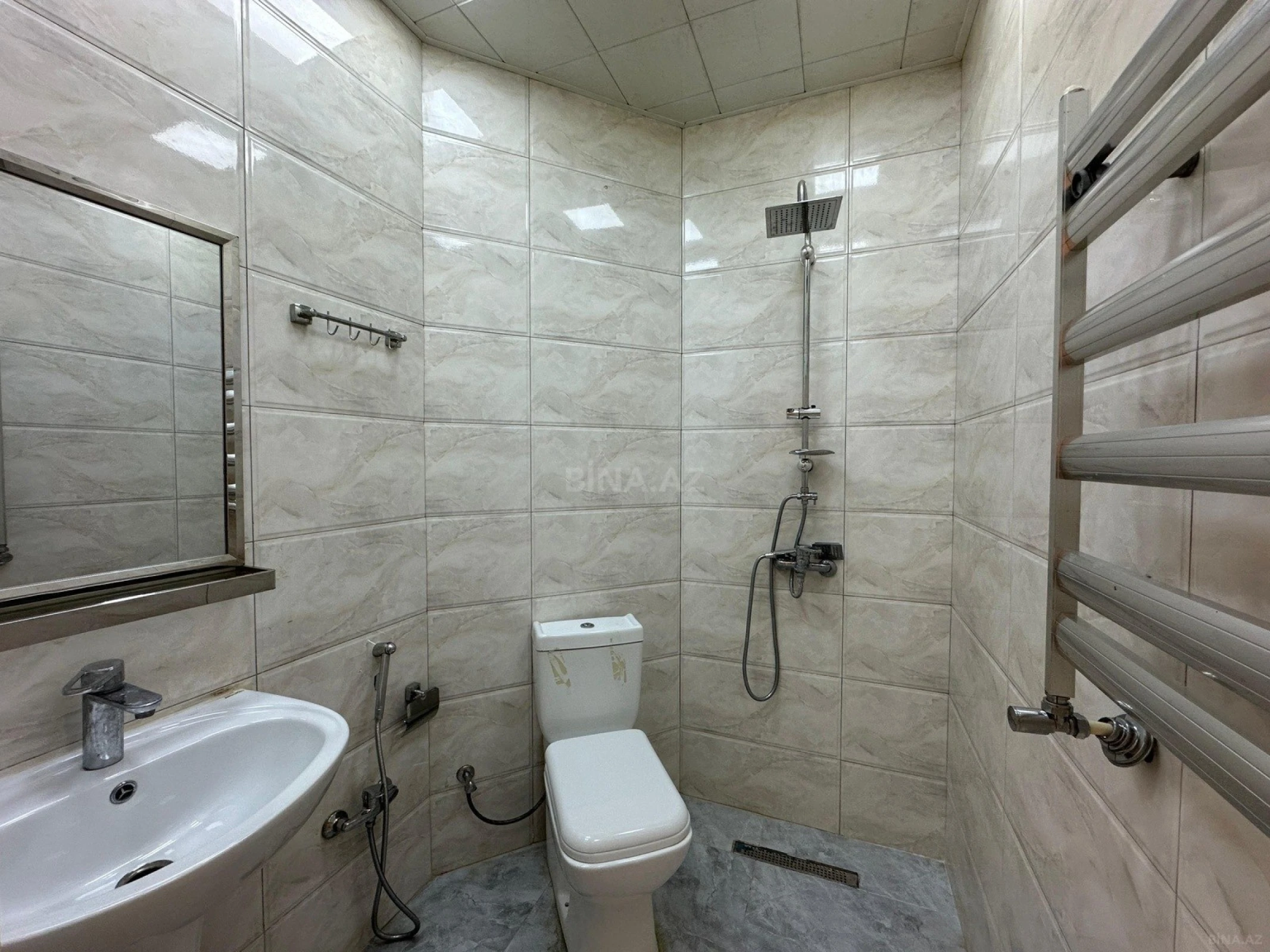 Kirayə verilir 1 otaqlı ofis 40 m²