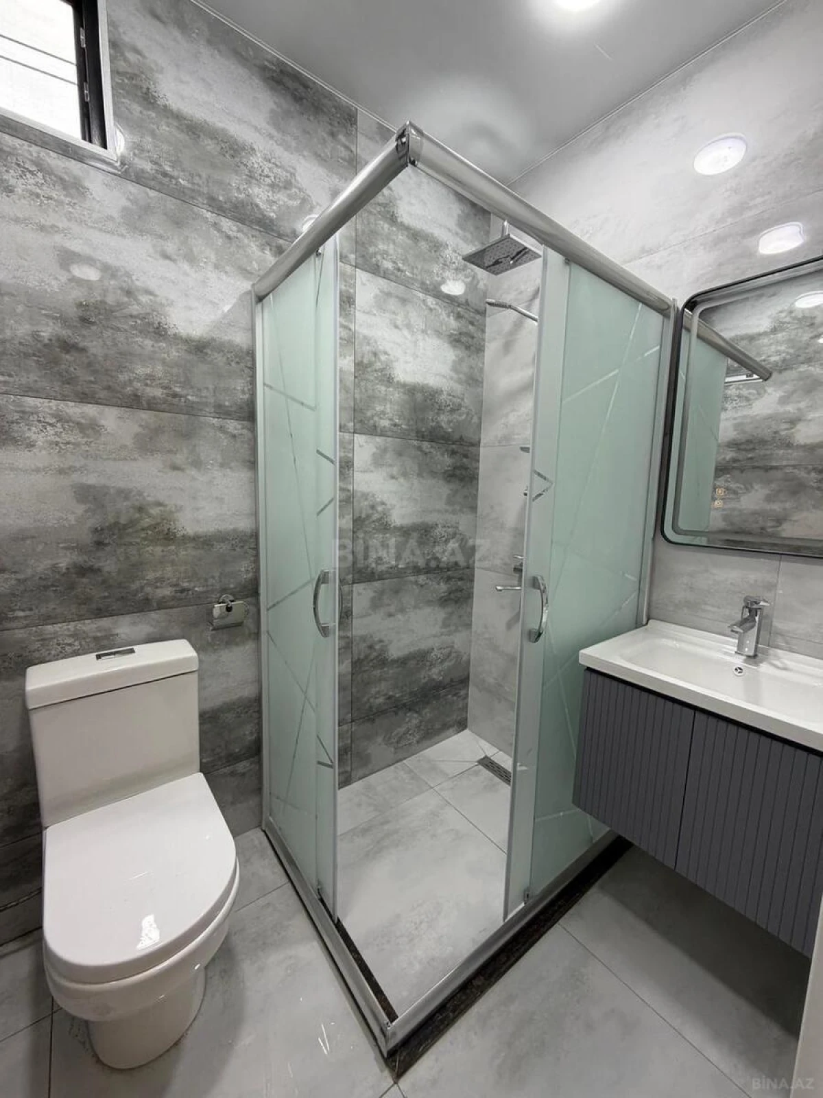 Satılır 4 otaqlı həyət evi 160 m²