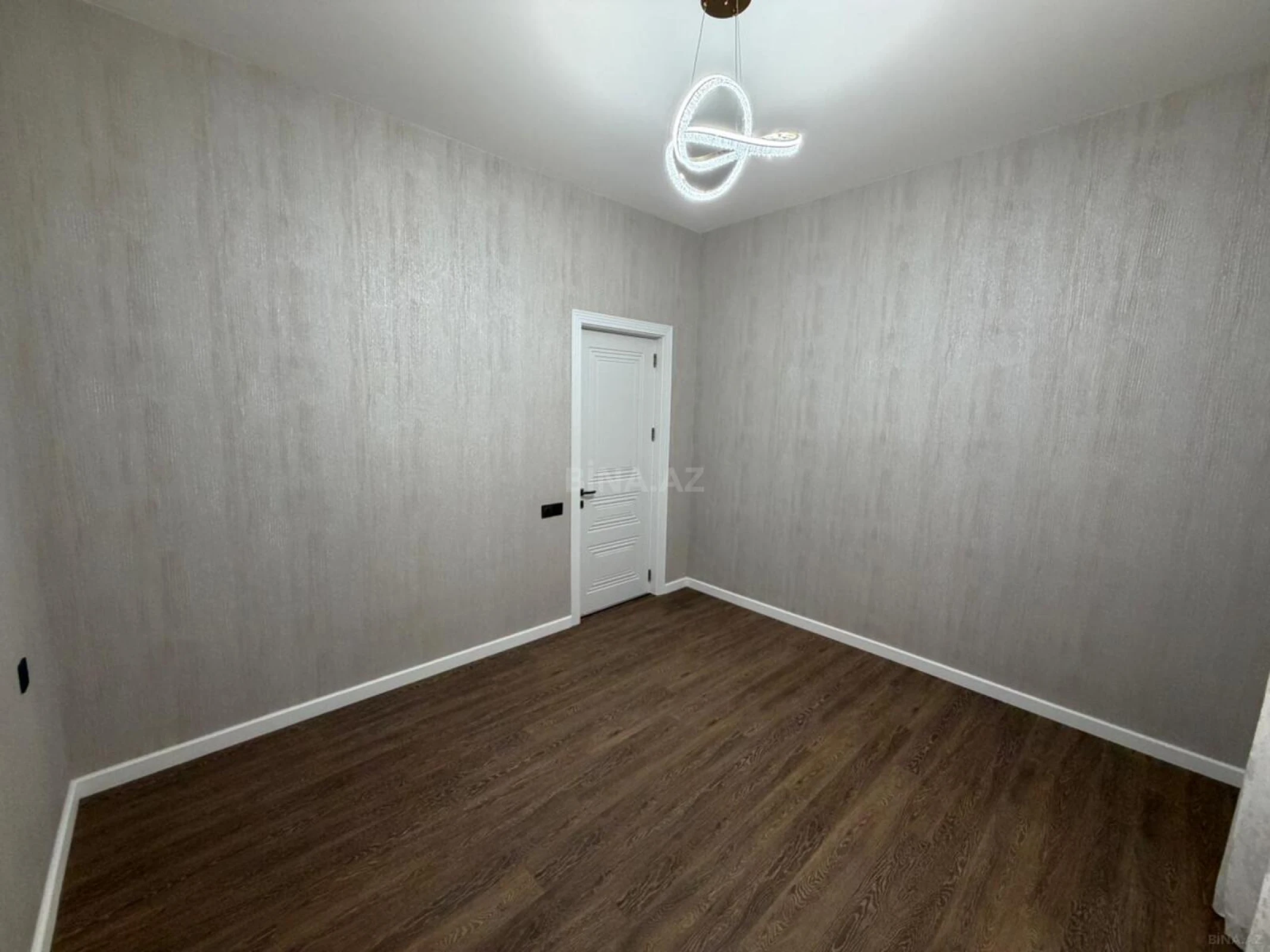 Satılır 4 otaqlı həyət evi 160 m²