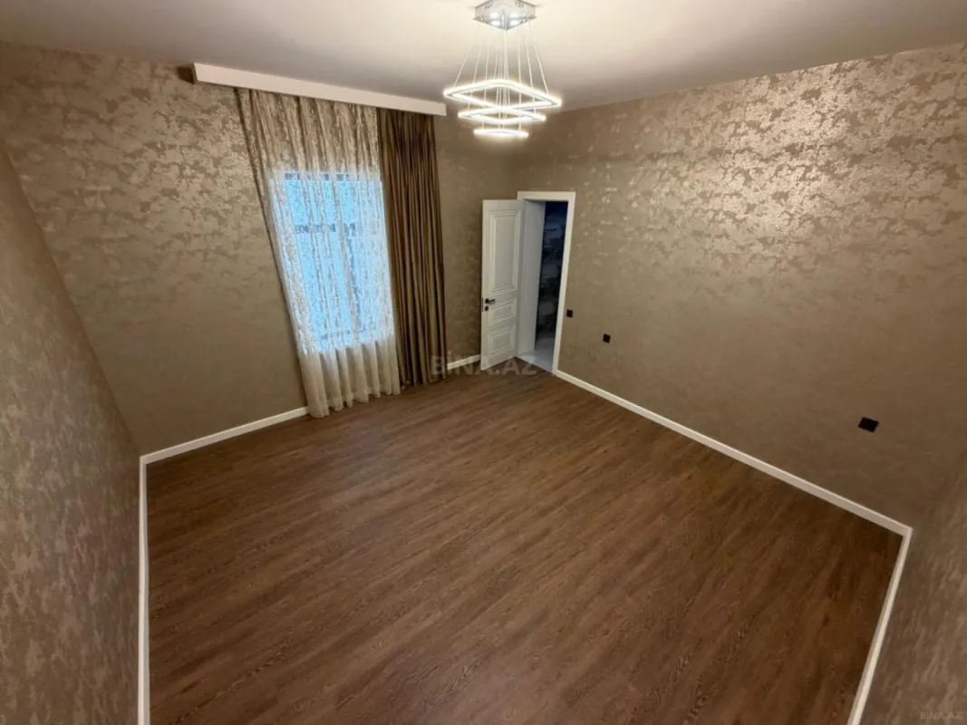 Satılır 4 otaqlı həyət evi 160 m²