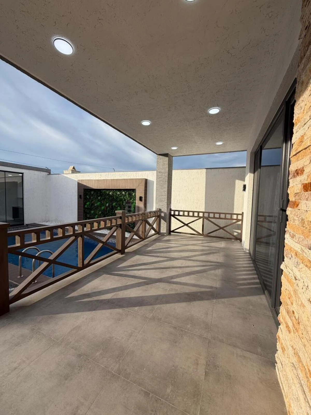 Satılır 4 otaqlı həyət evi 160 m²