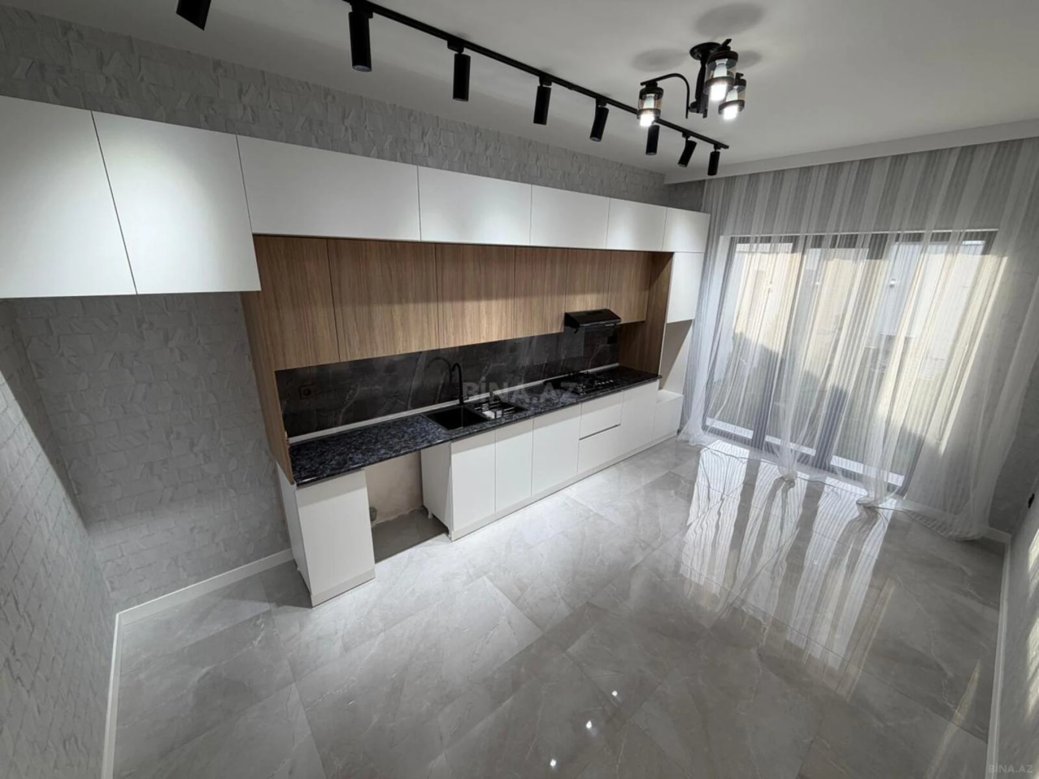 Satılır 4 otaqlı həyət evi 160 m²