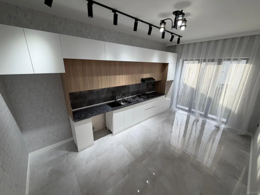 Satılır 4 otaqlı həyət evi 160 m²