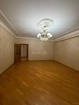 Satılır 4 otaqlı mənzil 173 m²