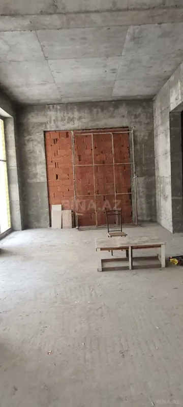 Satılır obyekt 650 m²