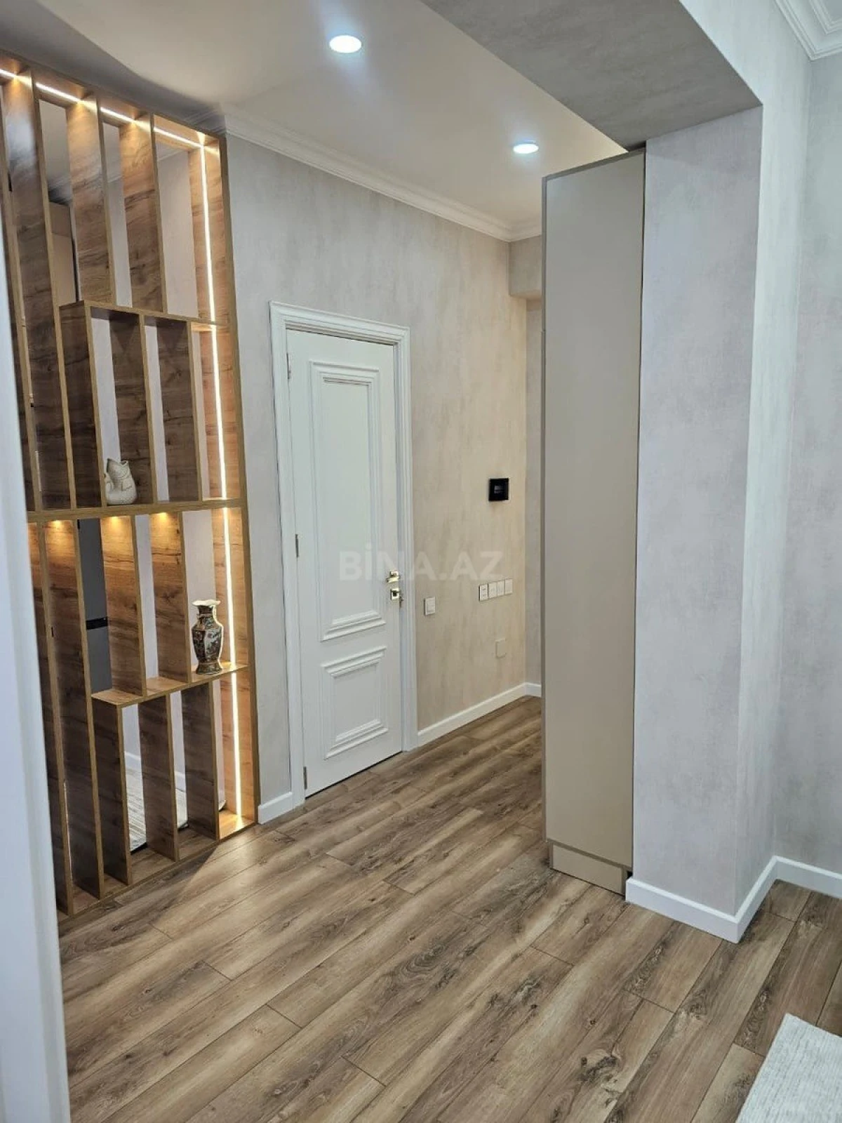 Kirayə verilir 2 otaqlı mənzil 60 m²