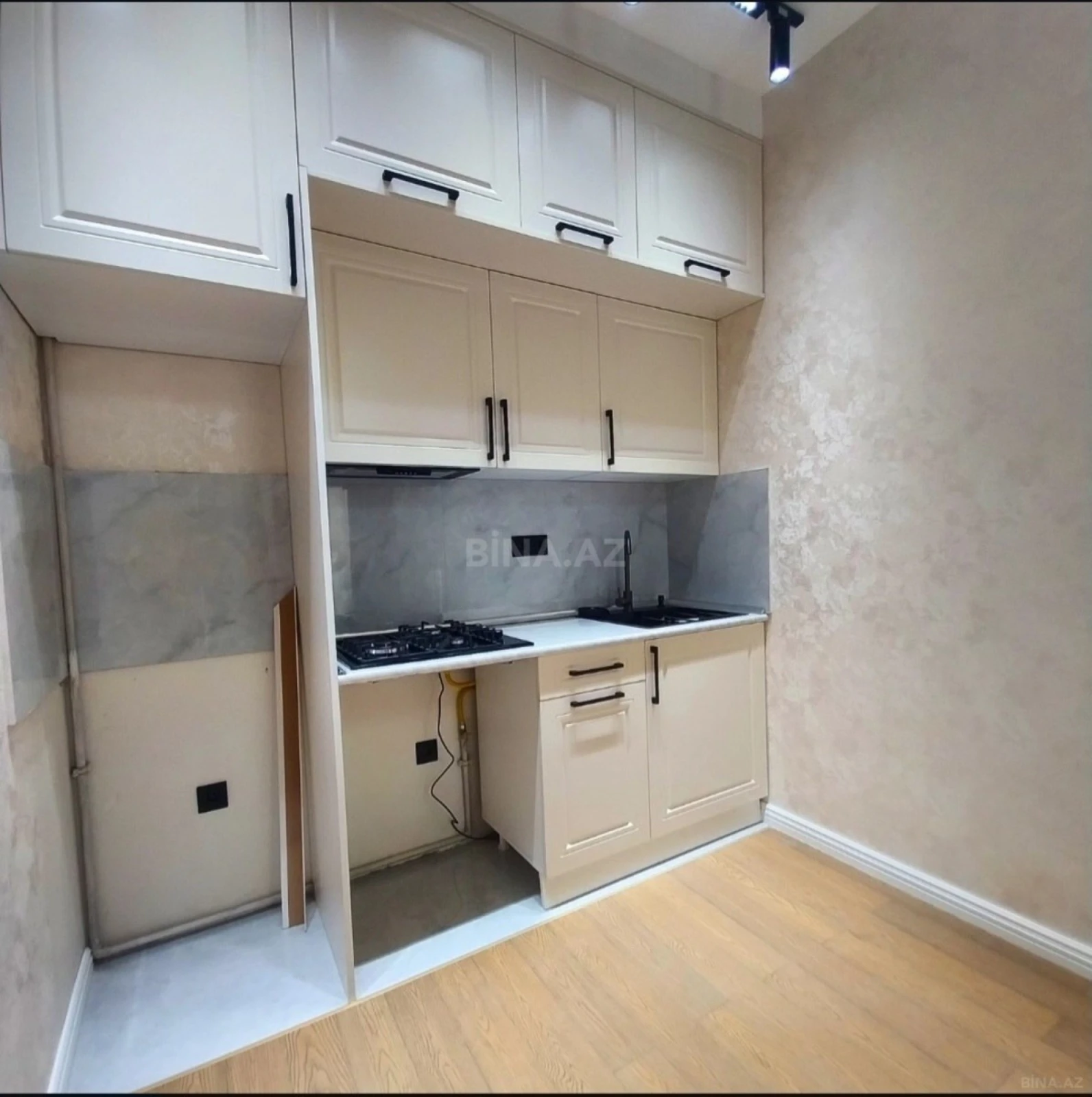 Satılır 3 otaqlı mənzil 65 m²