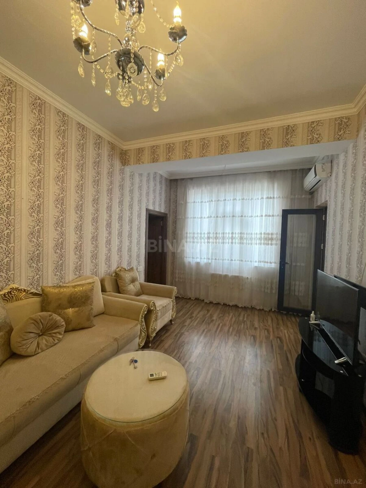 Kirayə verilir 2 otaqlı mənzil 55 m²
