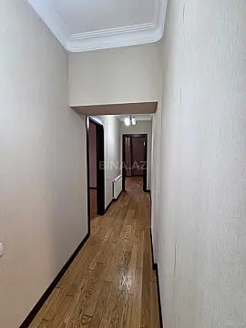 Satılır 3 otaqlı mənzil 155 m²