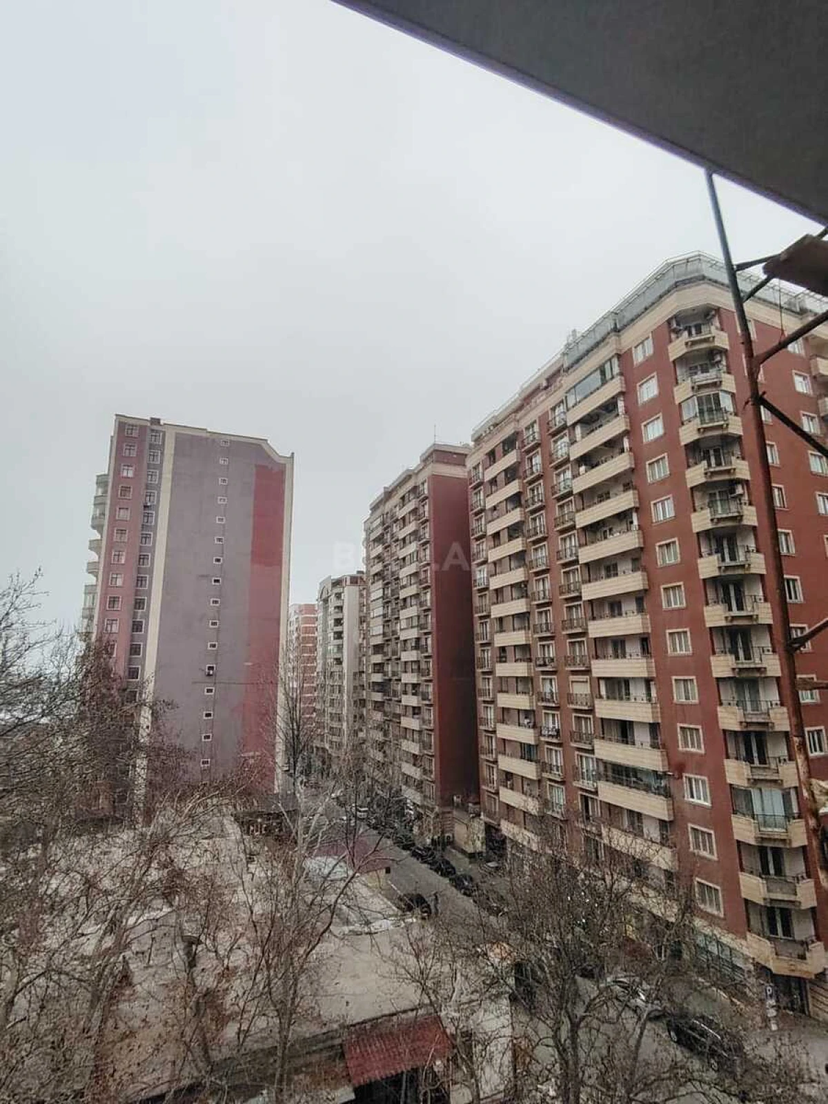 Kirayə verilir 3 otaqlı ofis 120 m²