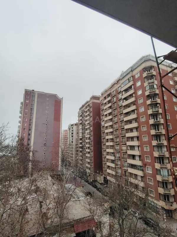 Kirayə verilir 3 otaqlı ofis 120 m²