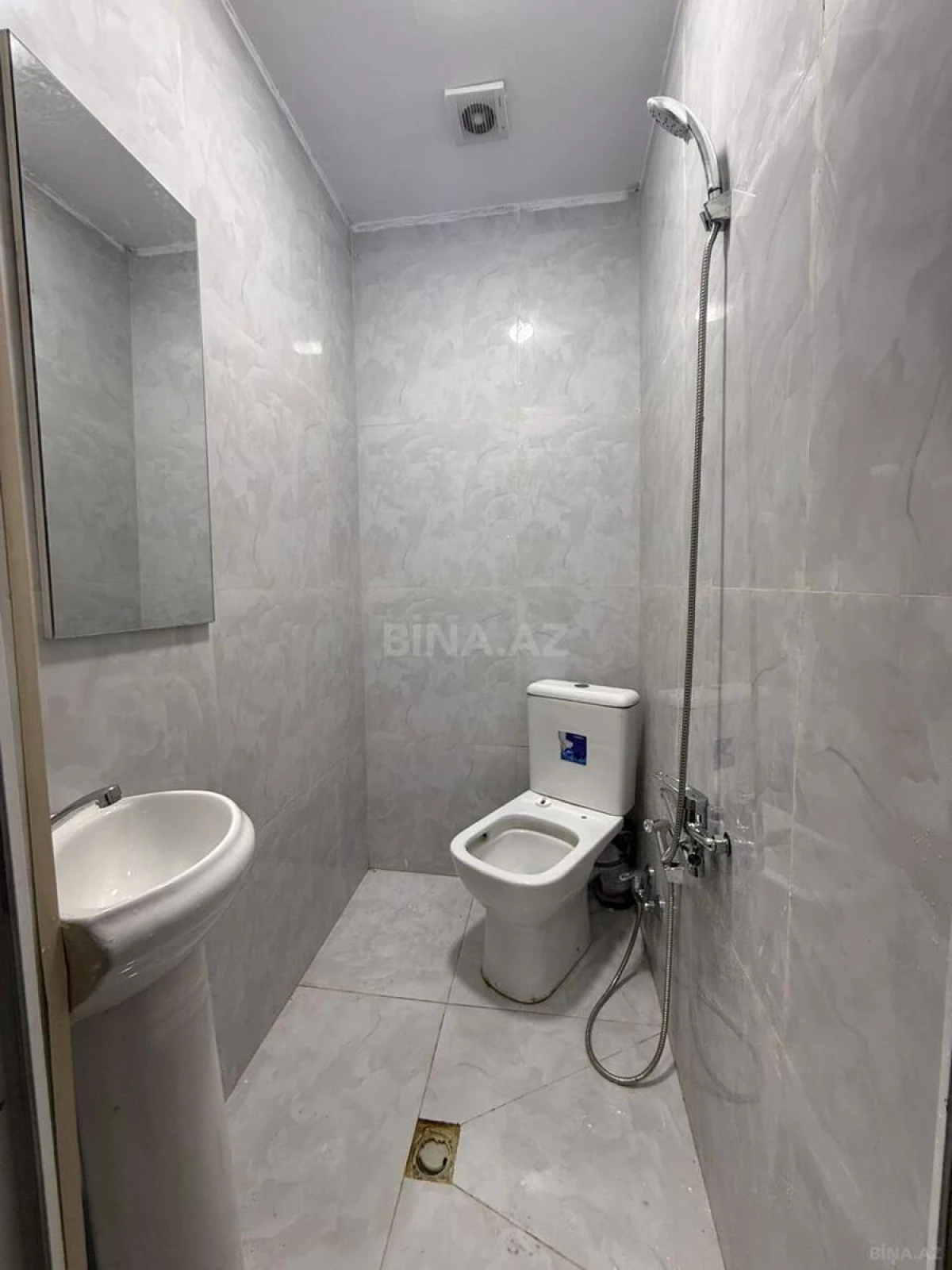 Kirayə verilir 3 otaqlı mənzil 50 m²