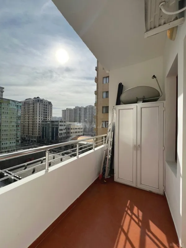 Satılır 2 otaqlı mənzil 80 m²