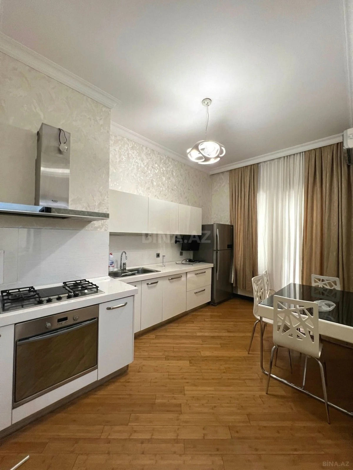 Satılır 2 otaqlı mənzil 80 m²
