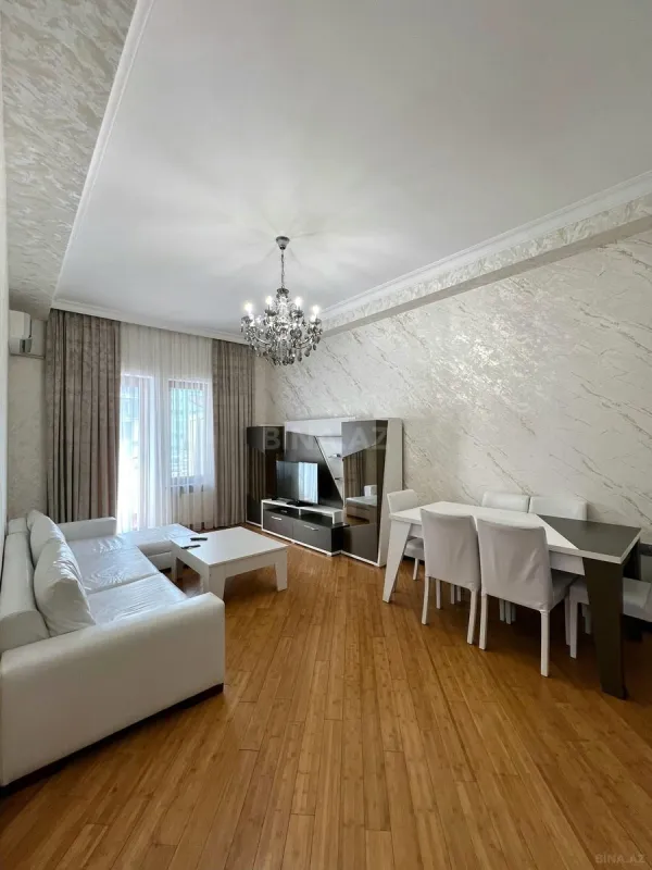 Satılır 2 otaqlı mənzil 80 m²