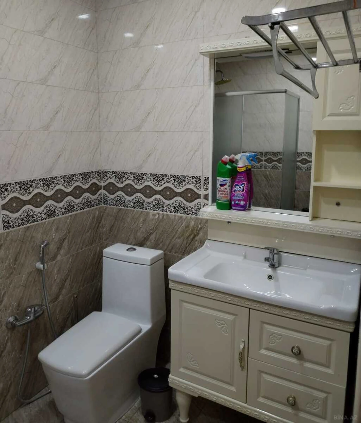 Kirayə verilir 3 otaqlı mənzil 110 m²