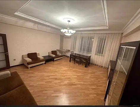 Kirayə verilir 3 otaqlı mənzil 120 m²