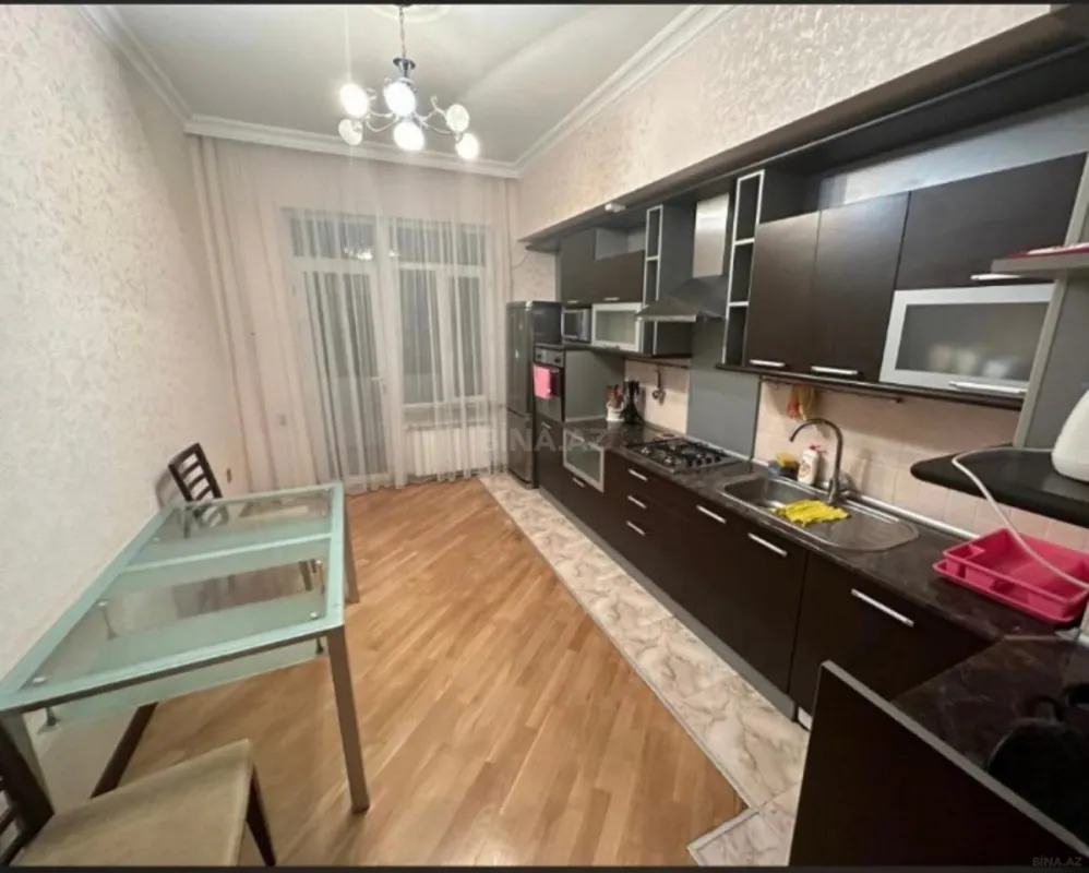 Kirayə verilir 3 otaqlı mənzil 120 m²