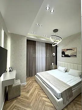 Satılır 2 otaqlı mənzil 65 m²