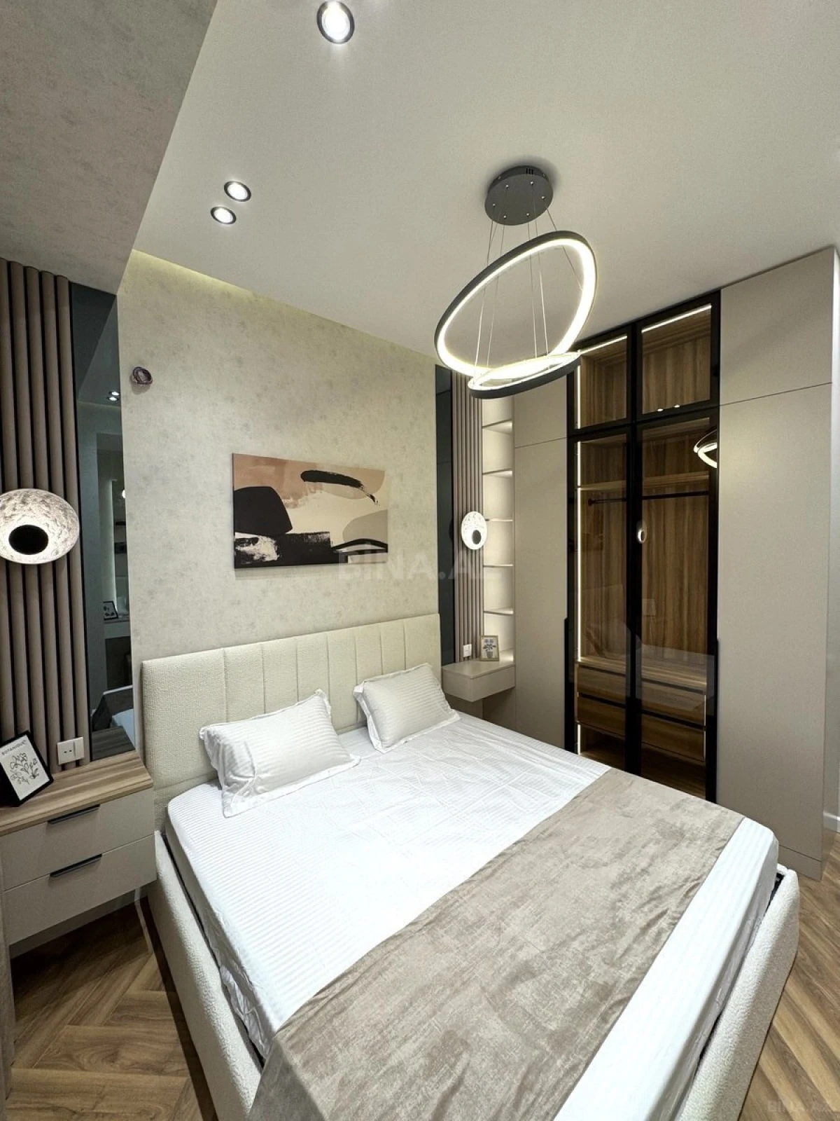 Satılır 2 otaqlı mənzil 65 m²