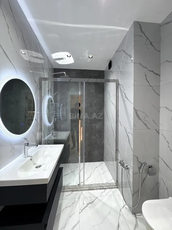 Satılır 2 otaqlı mənzil 65 m²