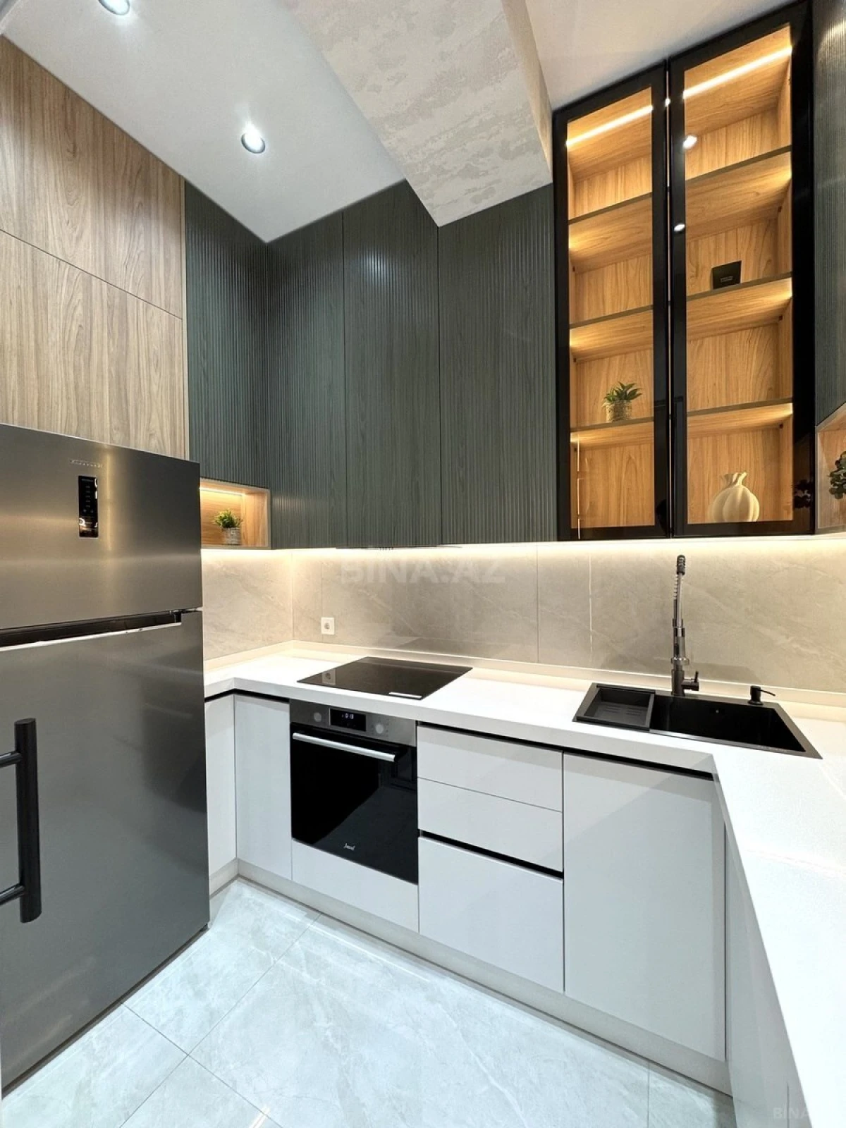 Satılır 2 otaqlı mənzil 65 m²