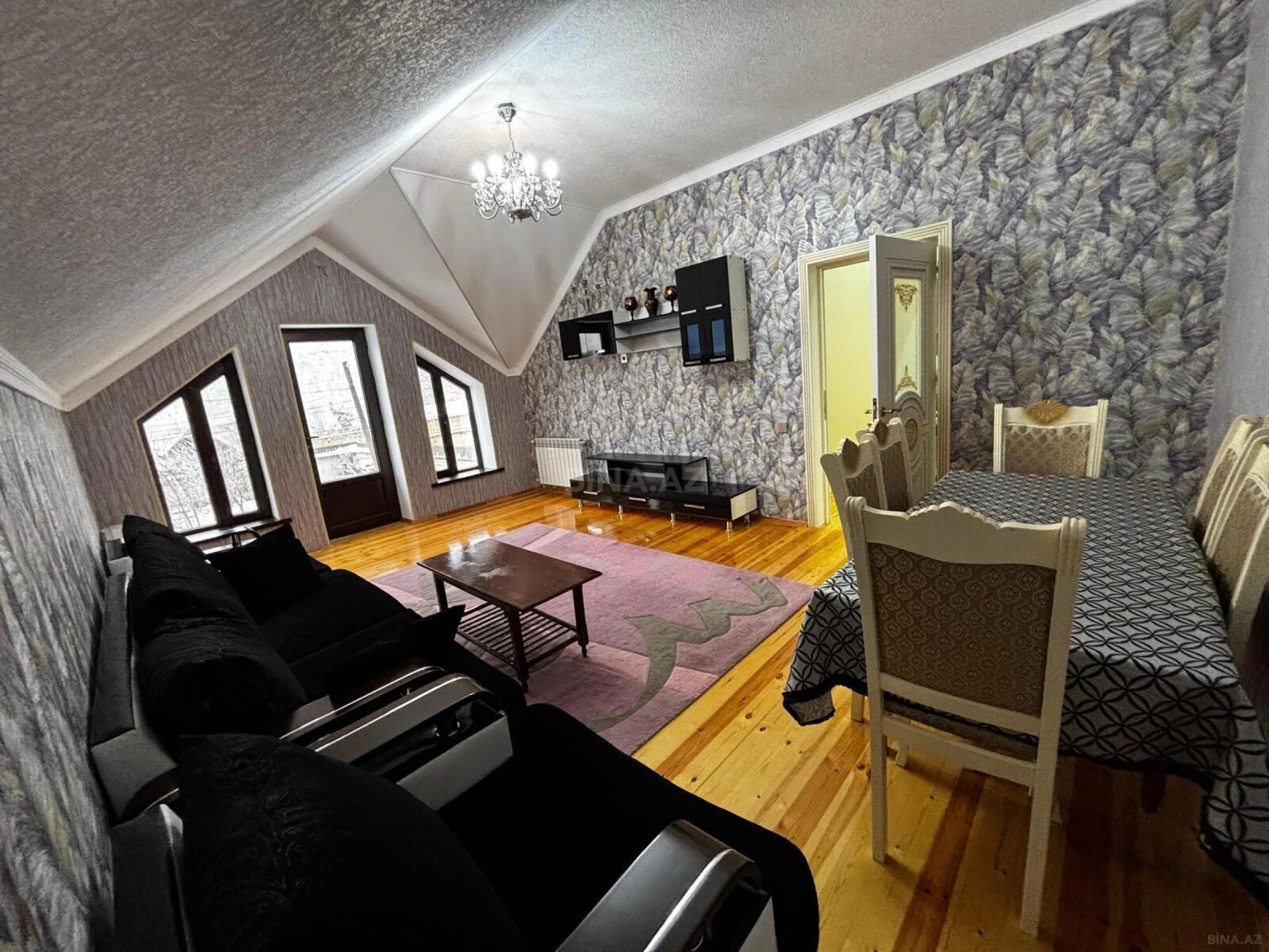 Satılır 6 otaqlı həyət evi 240 m²