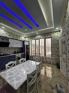 Satılır 6 otaqlı həyət evi 240 m²