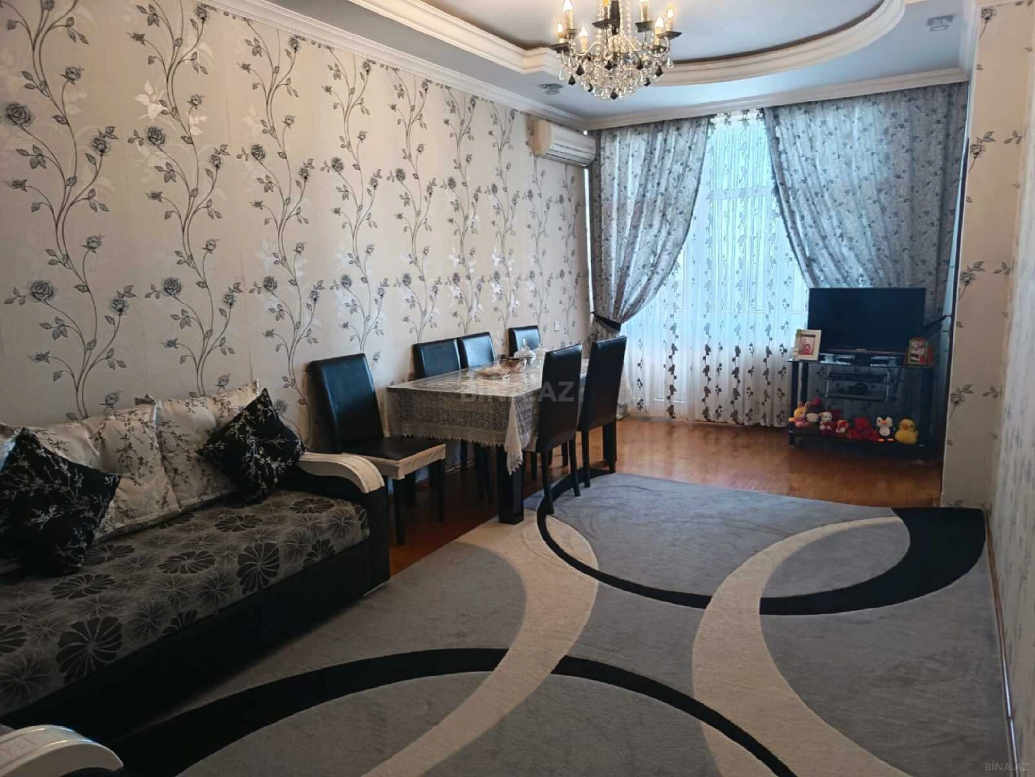 Satılır 2 otaqlı mənzil 65 m²