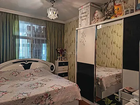 Satılır 2 otaqlı mənzil 65 m²