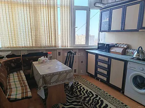 Satılır 2 otaqlı mənzil 65 m²