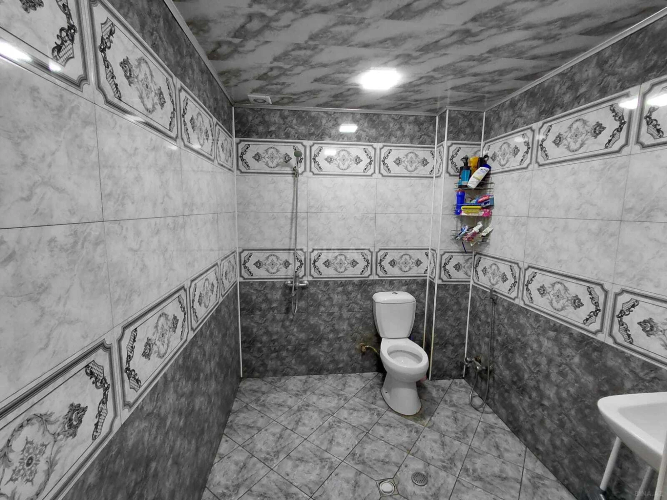 Satılır 2 otaqlı mənzil 57 m²