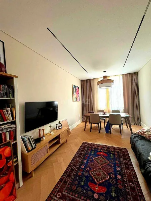 Satılır 2 otaqlı mənzil 55.5 m²